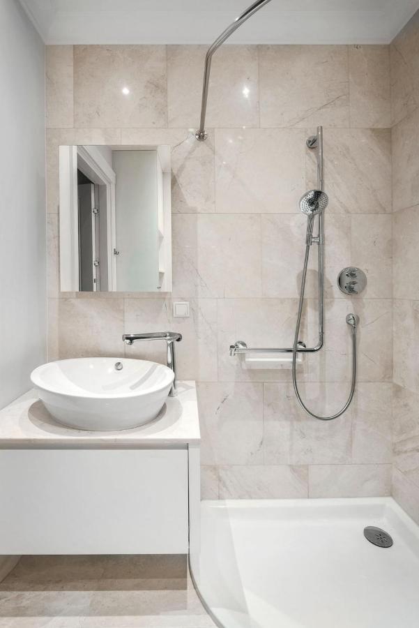 Design Studio Apartment With Balcony By Hostlovers Kaunas Buitenkant foto